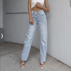 Holly asymmetric jeans Princess Polly